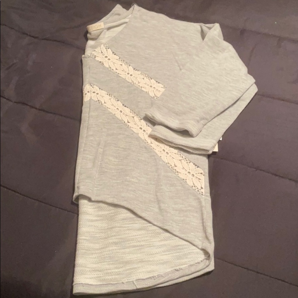 Sweater - Picture 3 of 3